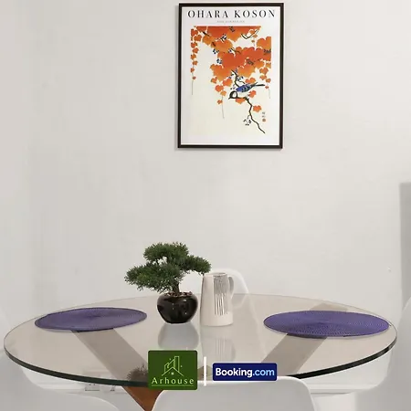 1 Bedroom Apartment By Arhouse Apartments Short Lets & Serviced Accommodation Highbury With Free Wifi Londra Esterno foto